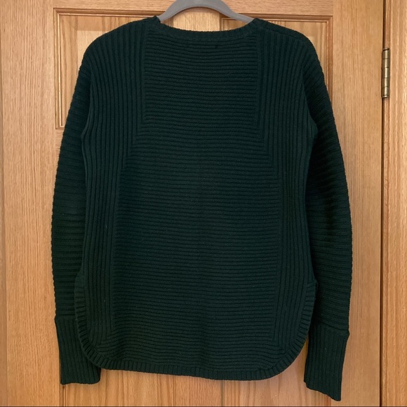 Hunter Green Sweater with Textured Stripe M - Picture 2 of 2
